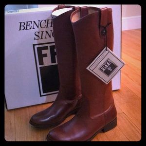 Frye Melissa button